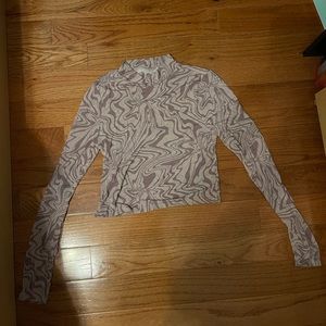 Long Sleeve Marble Patterned Mock Neck